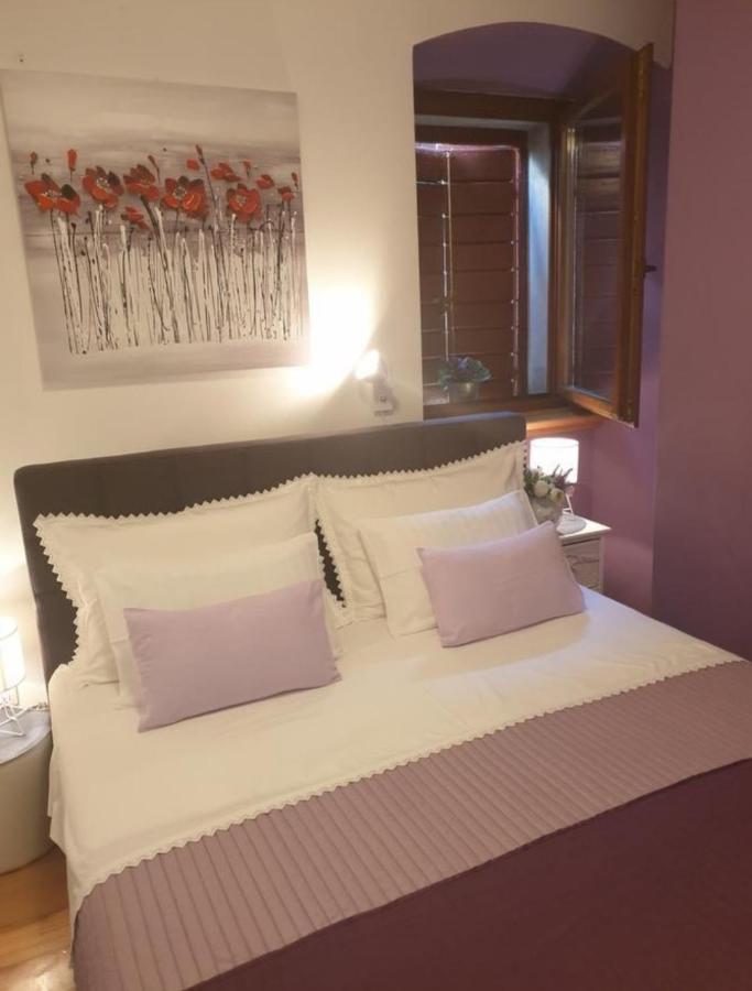 Apartments And Rooms Villa Lina สปลิท ภายนอก รูปภาพ
