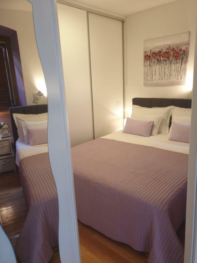 Apartments And Rooms Villa Lina สปลิท ภายนอก รูปภาพ