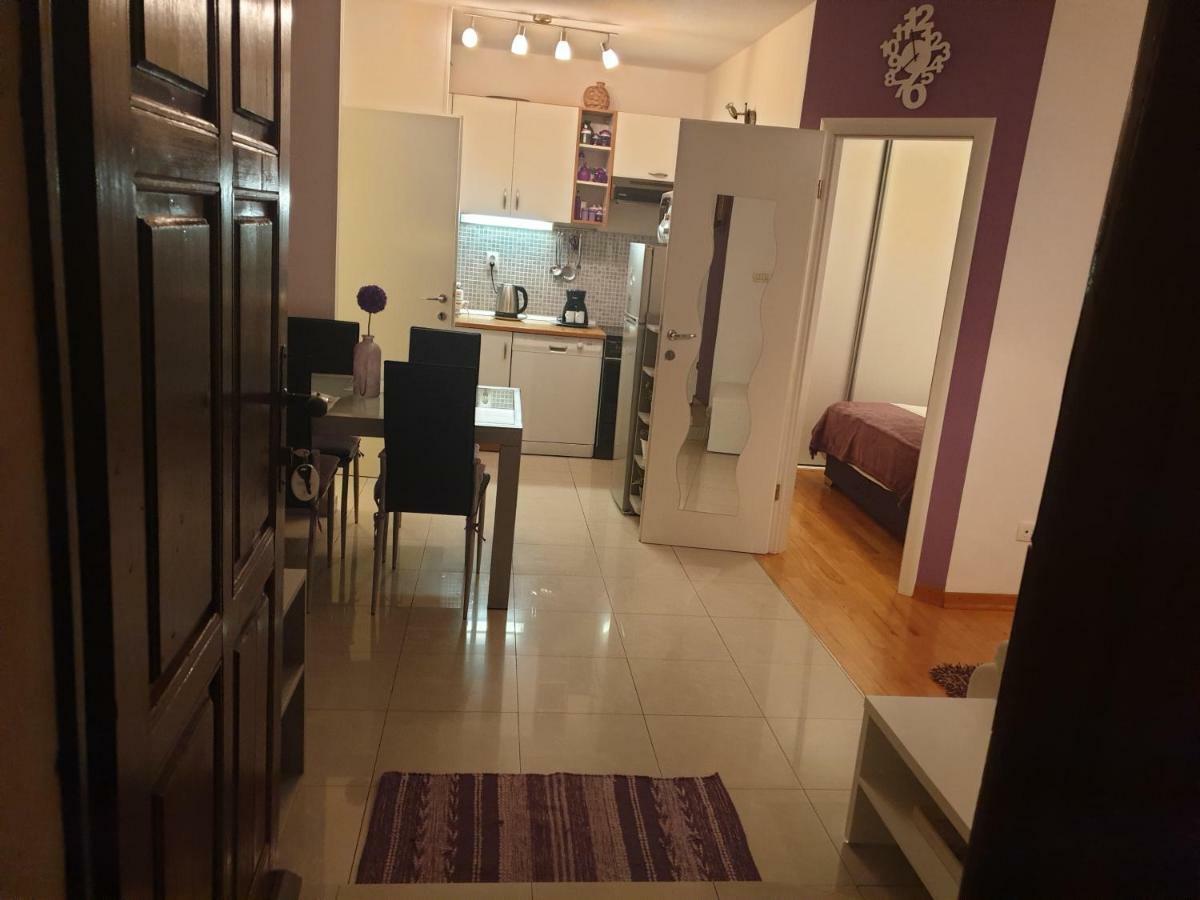 Apartments And Rooms Villa Lina สปลิท ภายนอก รูปภาพ