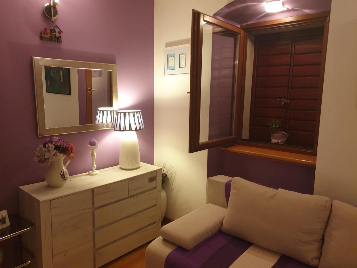 Apartments And Rooms Villa Lina สปลิท ภายนอก รูปภาพ
